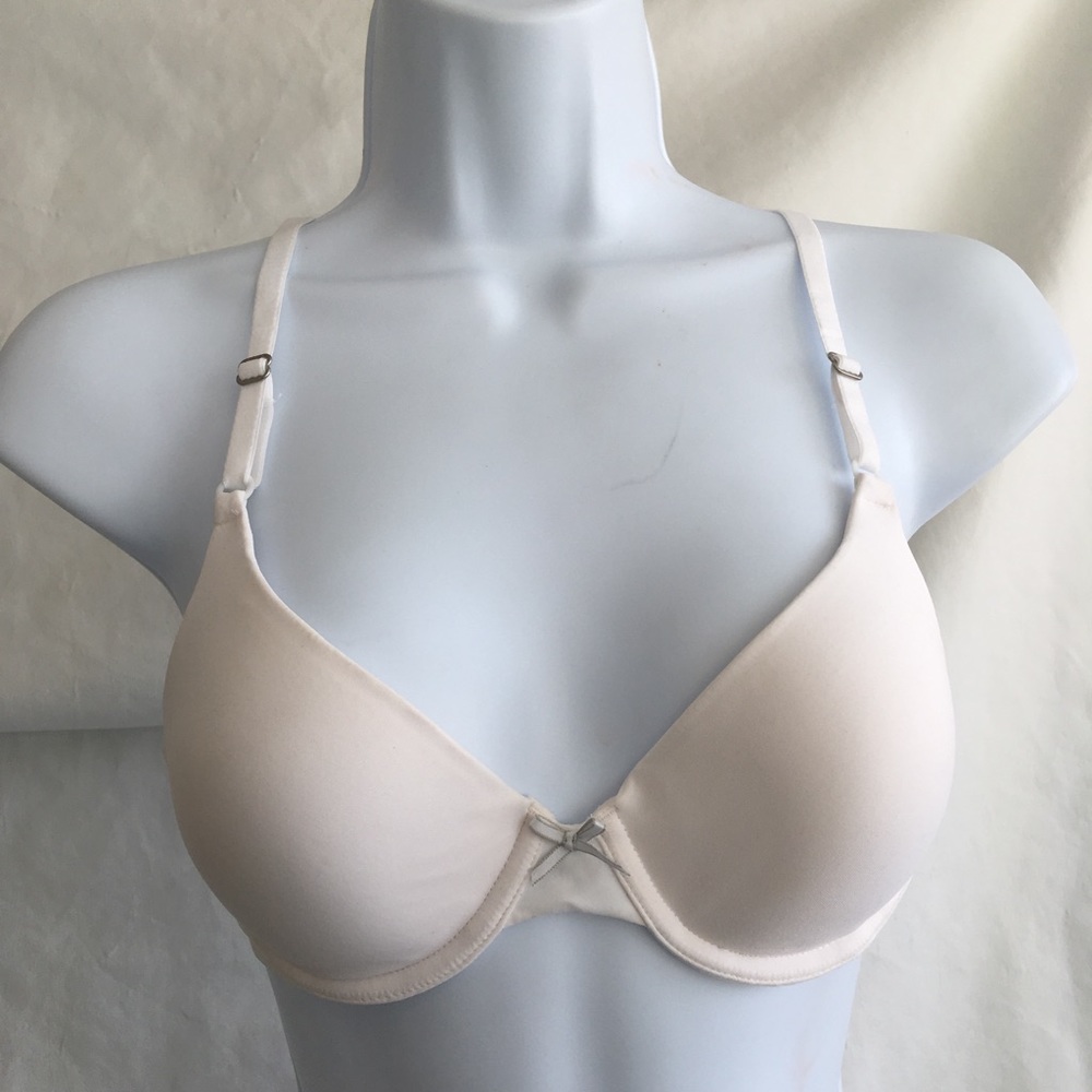 Women’s size 34 B molded cup underwire bra